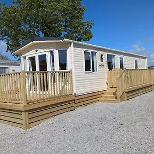 Holiday park Luxe 6 Berth Caravan Lytham